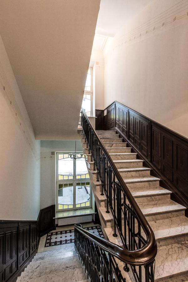 Апартаменты Apartament Grey Pearl Downtown Варшава Экстерьер фото