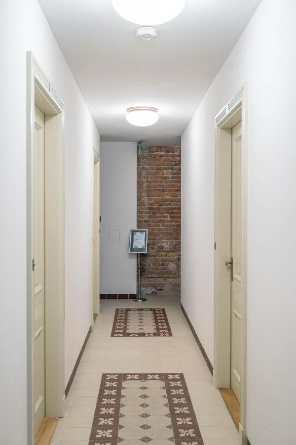Апартаменты Apartament Grey Pearl Downtown Варшава Экстерьер фото