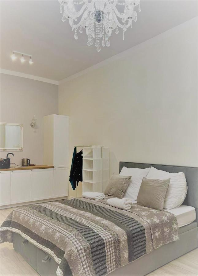 Апартаменты Apartament Grey Pearl Downtown Варшава Экстерьер фото